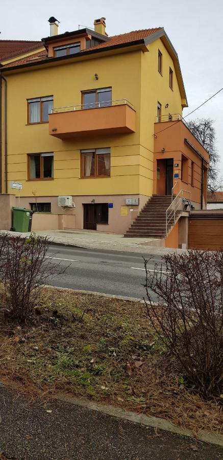 Apartman Maksimir Lux Zagreb-145m2 Bagian luar foto