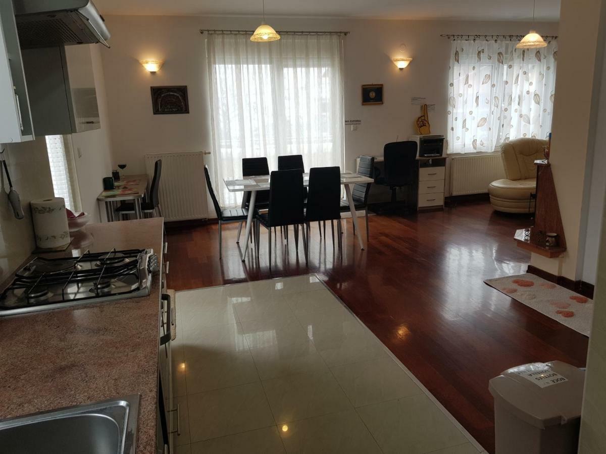Apartman Maksimir Lux Zagreb-145m2 Bagian luar foto